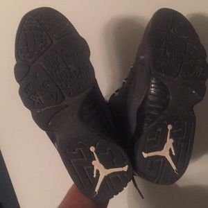 Jordan wolf grey 11’s